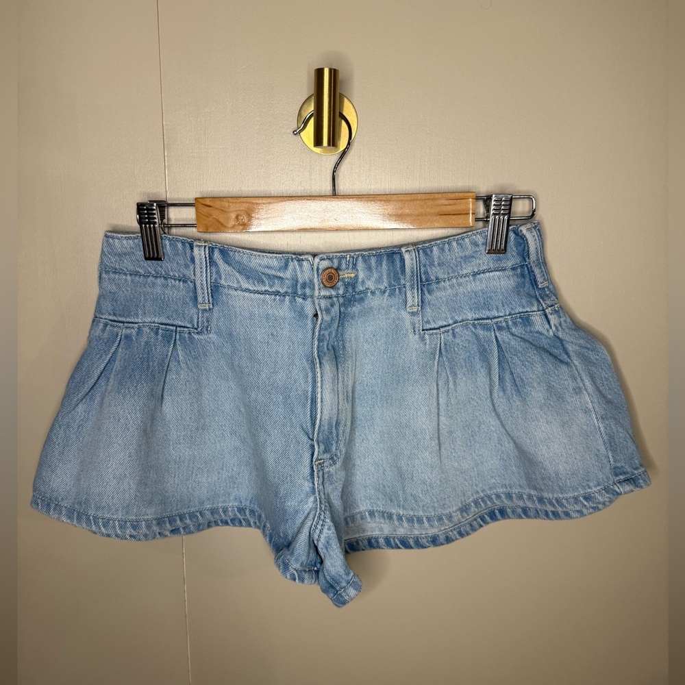 We the free blue bell low rise pleated shorts 26